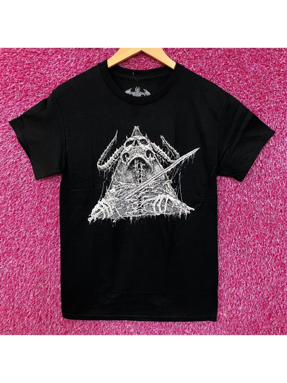 Demon Rising from Hell Tshirt Size Small